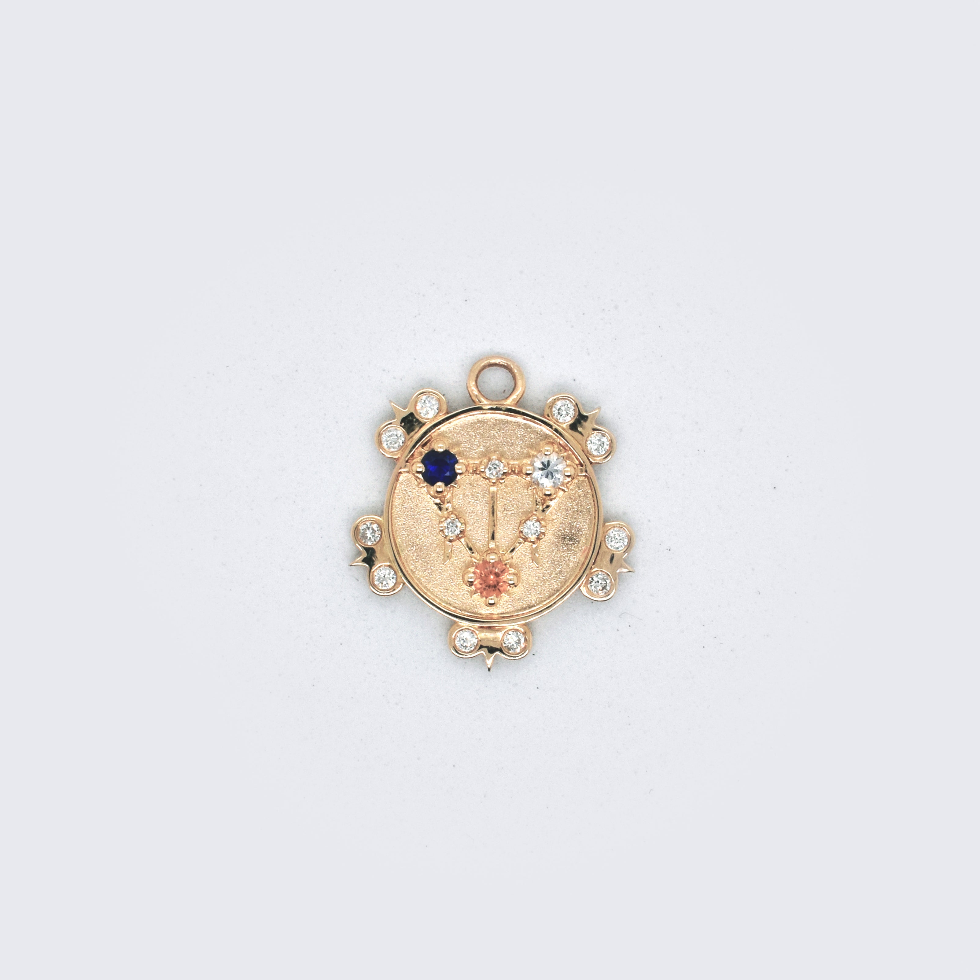 Small Lace Shield Medallion With Florets - 3 Stones - Eliza Page