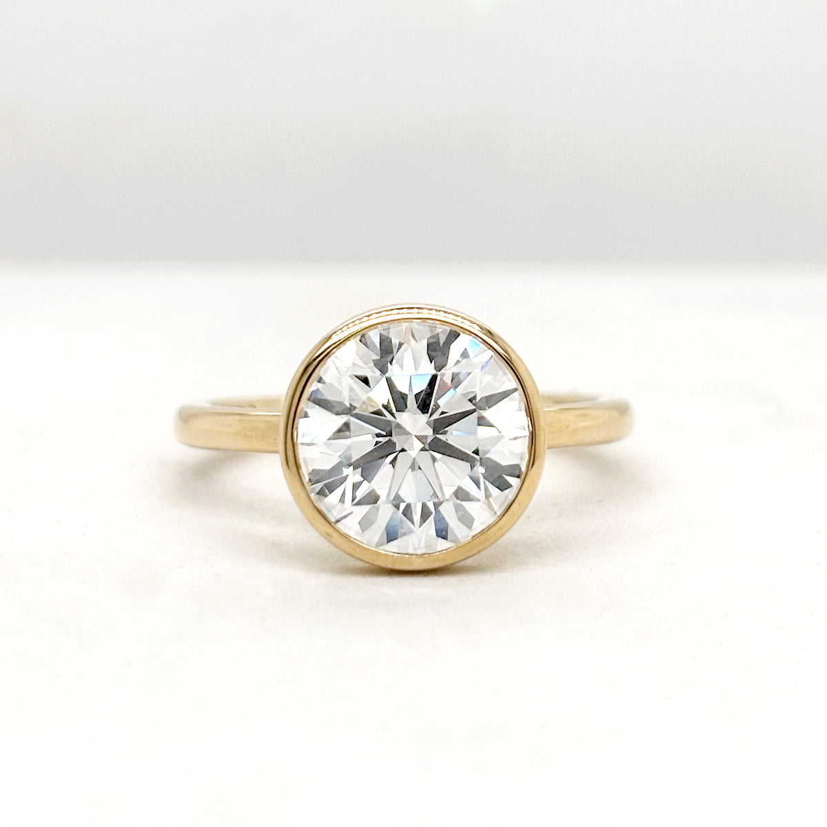 3.27ct Round Brilliant Cut Lab Grown White Diamond in EP Anne Setting