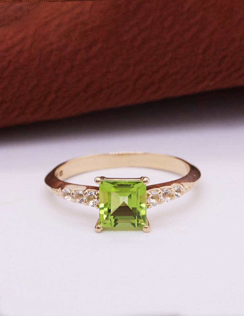 6mm Step-Cut Peridot in The Nicole Setting