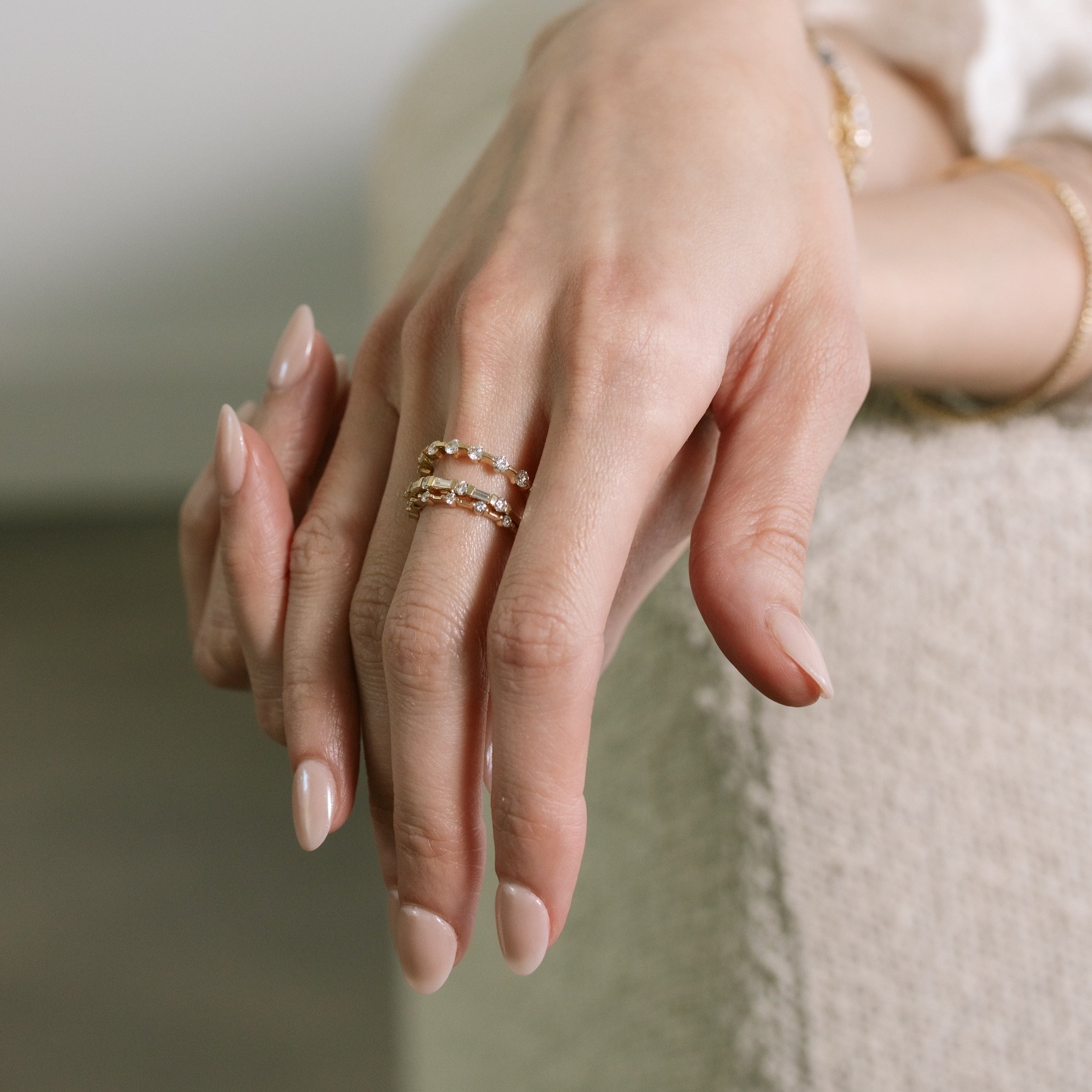 Alternating Round & Baguette Diamond Ring