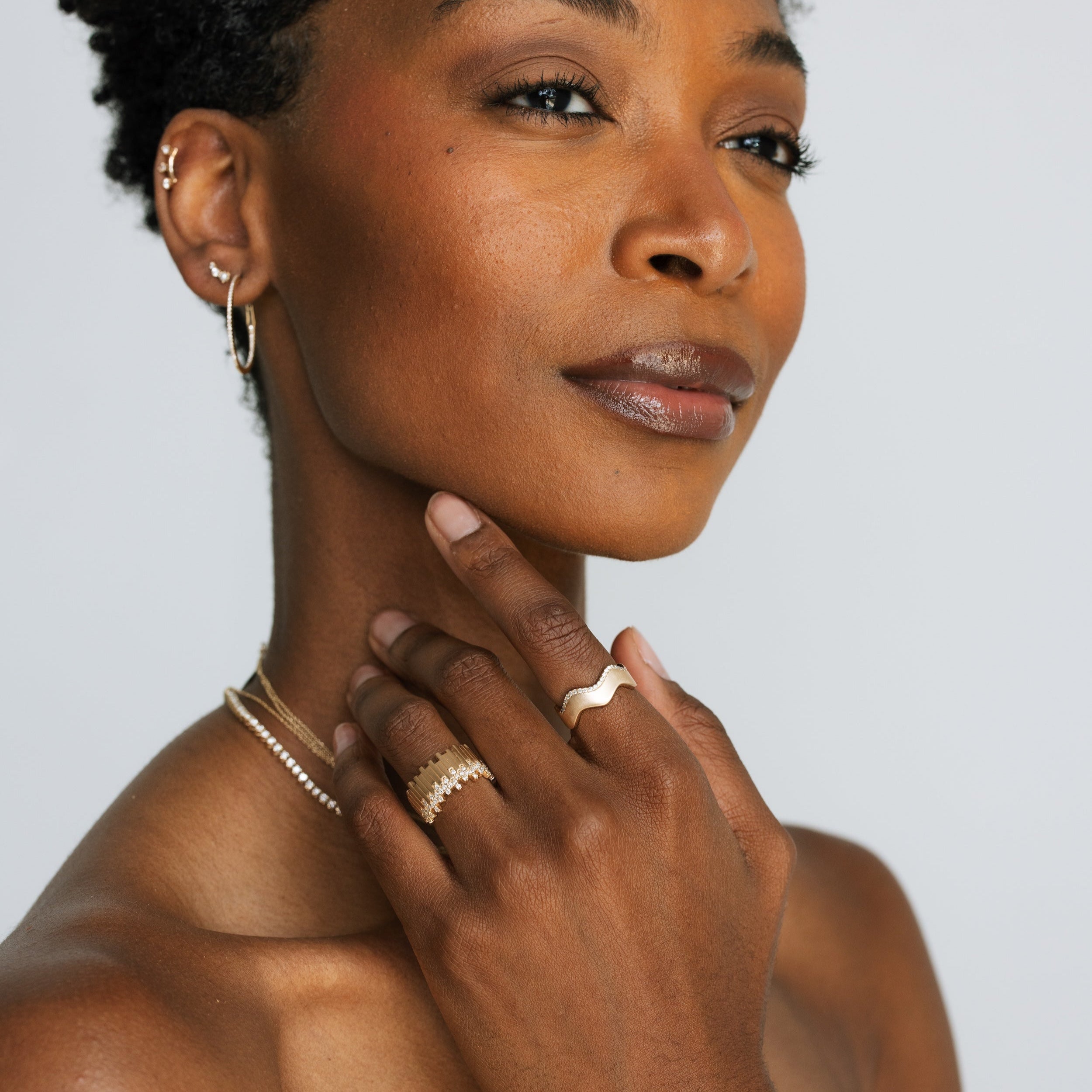 Wavy Diamond Edge Band