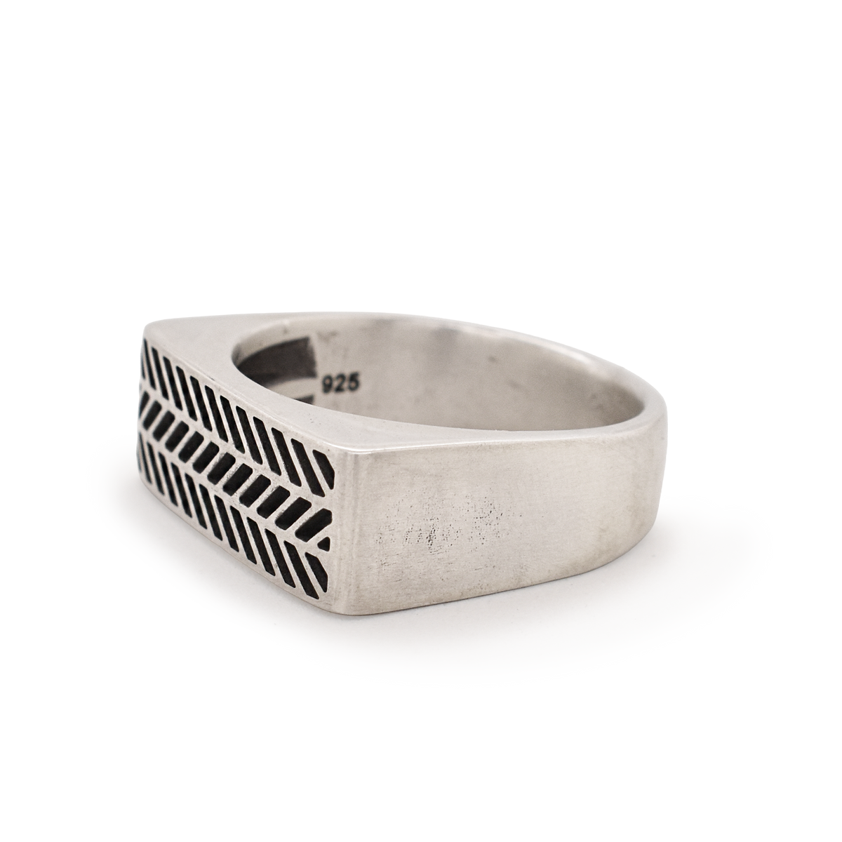 Herringbone Bar Signet Ring