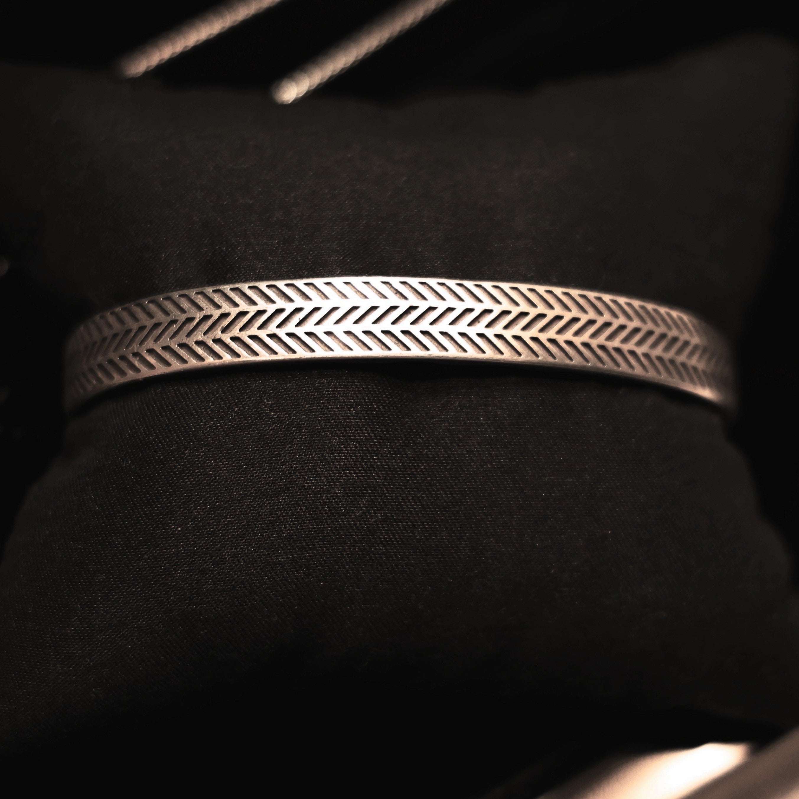 Herringbone Standard Cuff