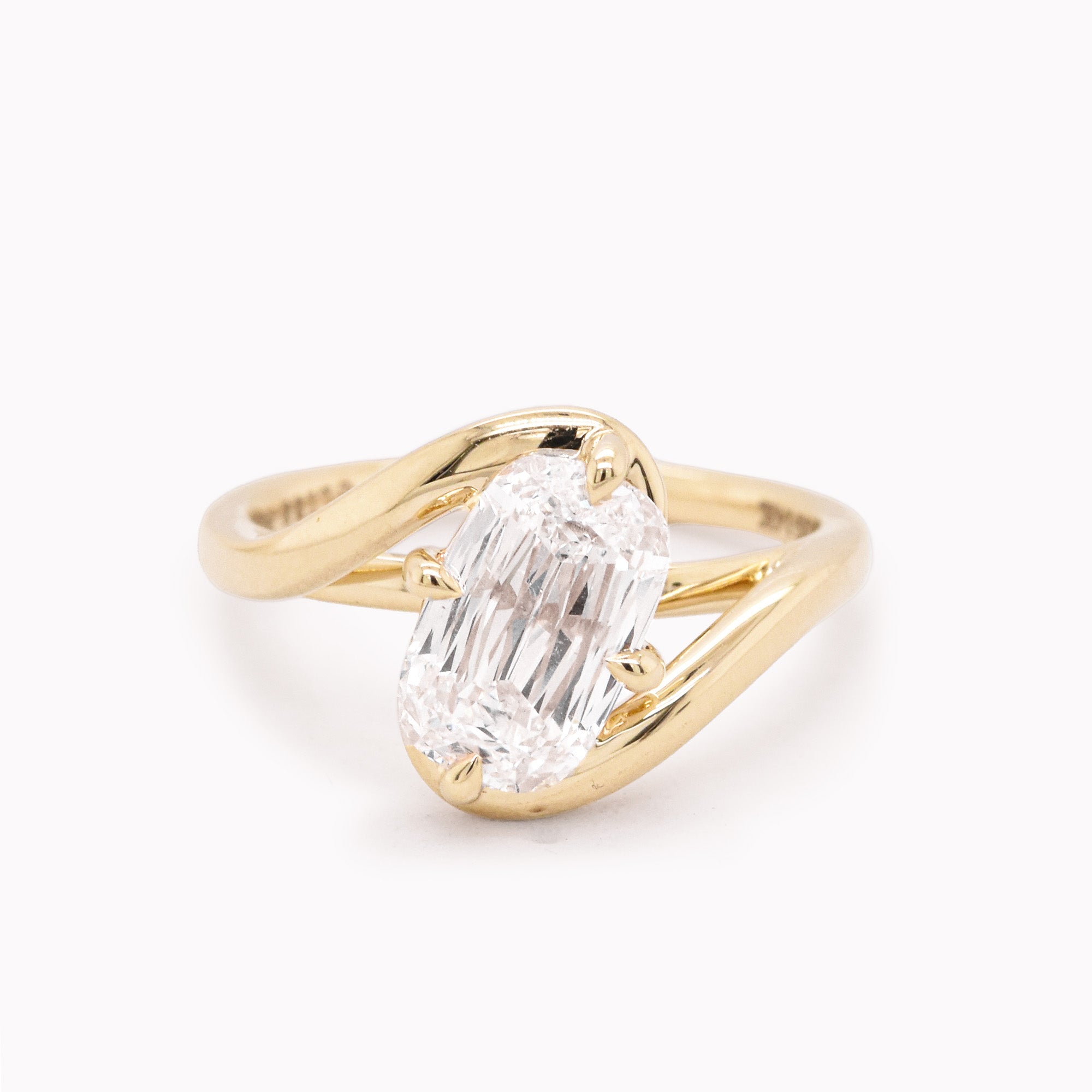 Maya 2.52ct Lattice Cushion Cut Diamond Engagement Ring