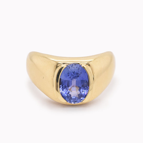 Oval Ceylon Sapphire Curved Dome Band