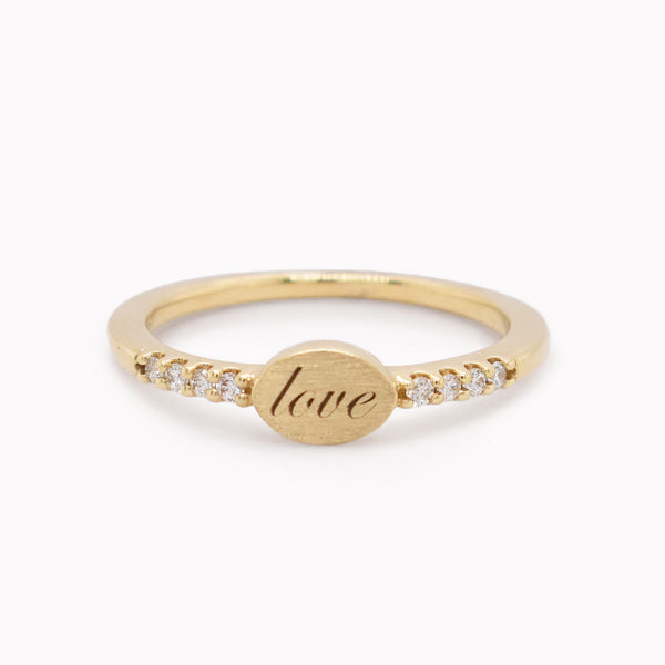 Engravable Oval Signet Ring "Love"