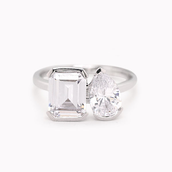 Toi Et Moi Emerald-Cut & Pear Engagement Ring Setting