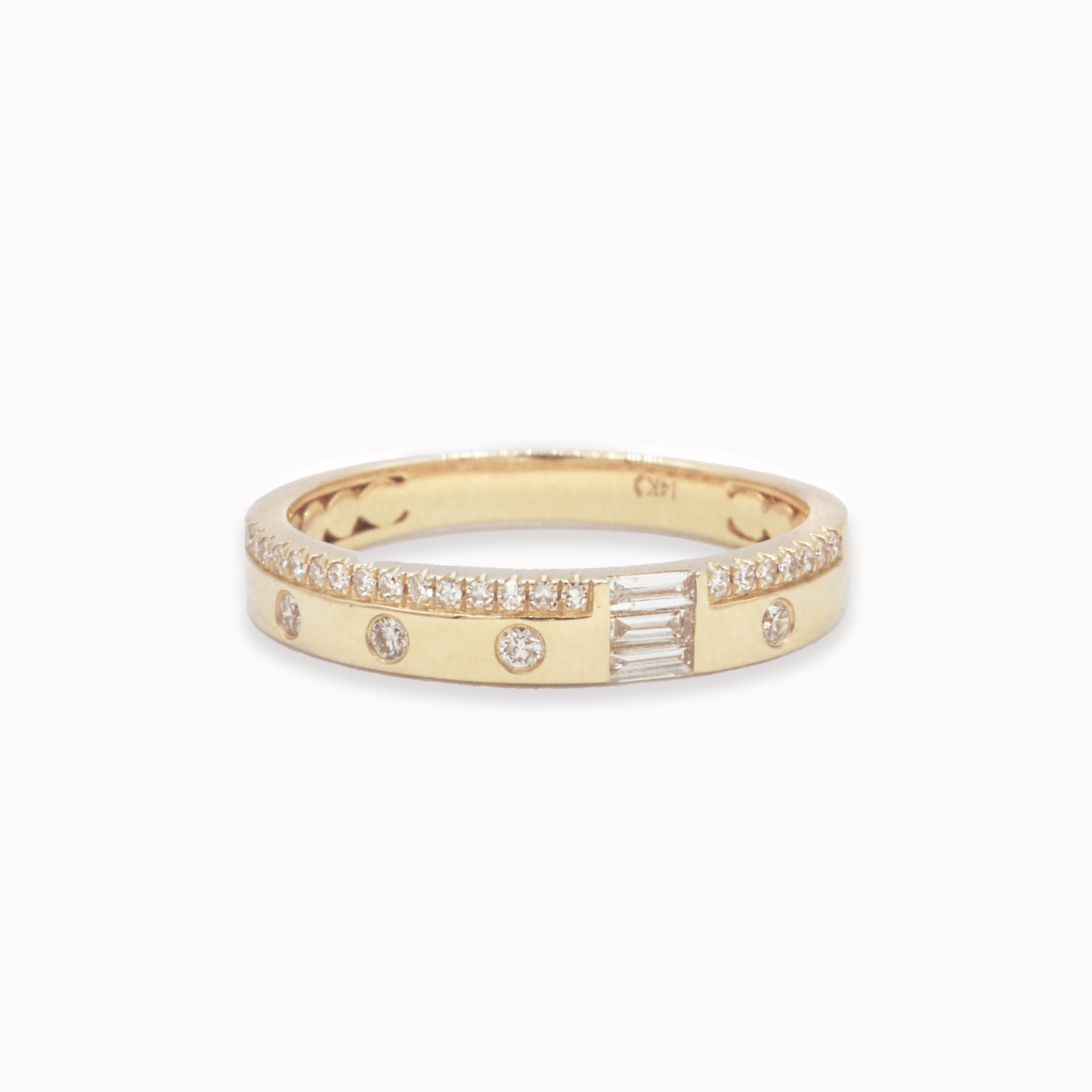 Flush Set Diamond Baguette Band