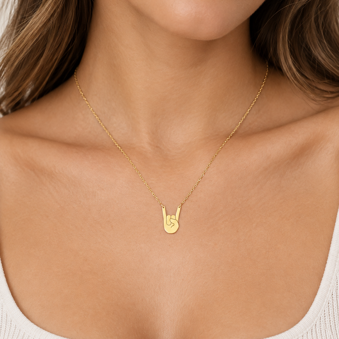 Hook 'Em Necklace