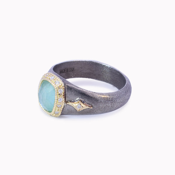 Cushion Emerald Crivelli Ring