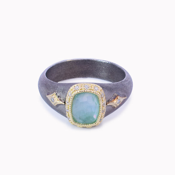 Cushion Emerald Crivelli Ring